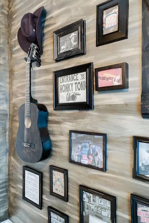 Honky Tonk Hangout - Minutes To Downtown - Rooftop Nashville United States